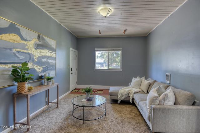 374 Dixon ST, Priest River, ID 83856