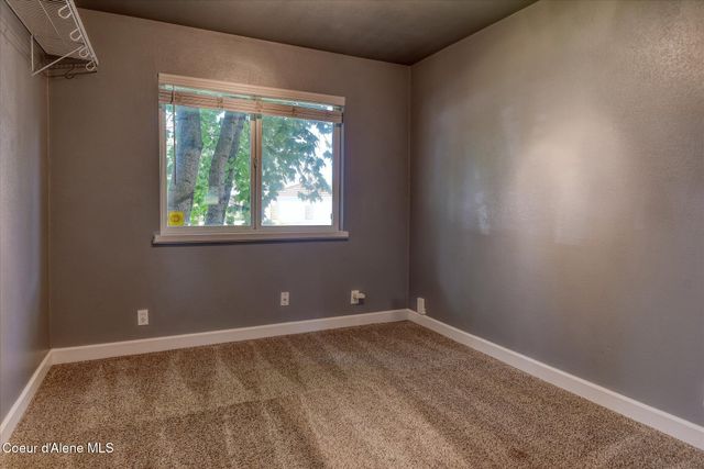374 Dixon ST, Priest River, ID 83856