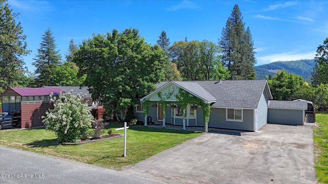 374 Dixon ST, Priest River, ID 83856
