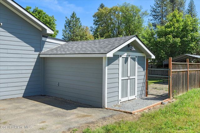 374 Dixon ST, Priest River, ID 83856
