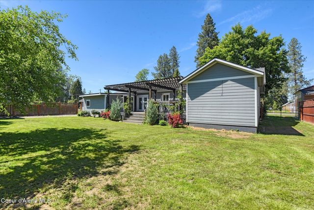 374 Dixon ST, Priest River, ID 83856