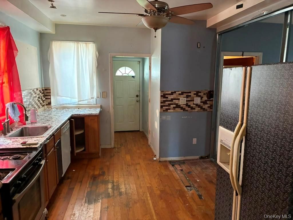 112-06 91st Avenue, Richmond Hill, NY 11418 — photo 2