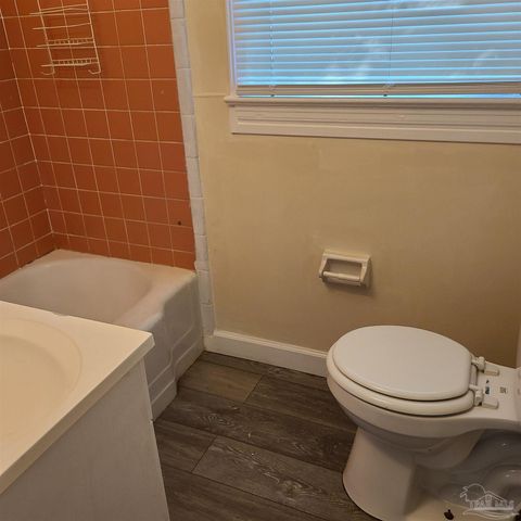 125 Rue Max, Pensacola, FL 32507