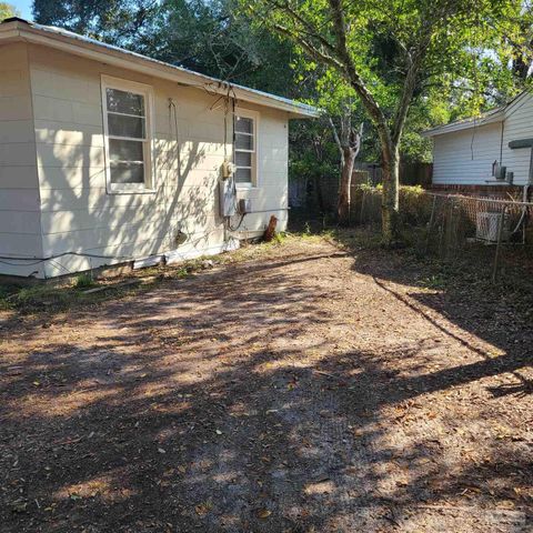 125 Rue Max, Pensacola, FL 32507