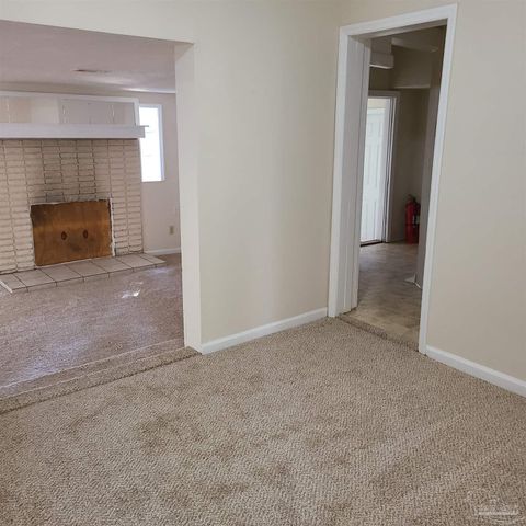 125 Rue Max, Pensacola, FL 32507