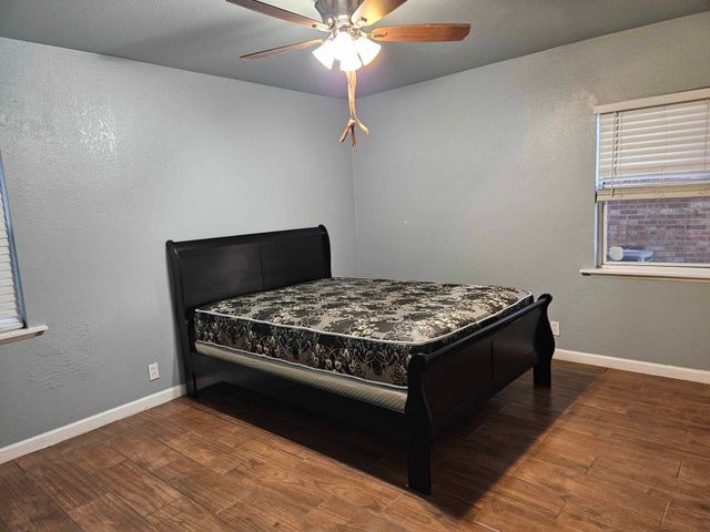 808 Mccurry Avenue, Bedford, TX 76022