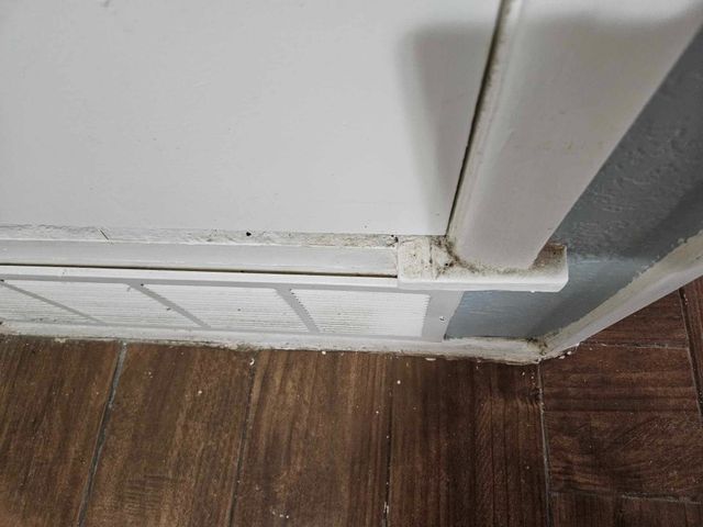 808 Mccurry Avenue, Bedford, TX 76022