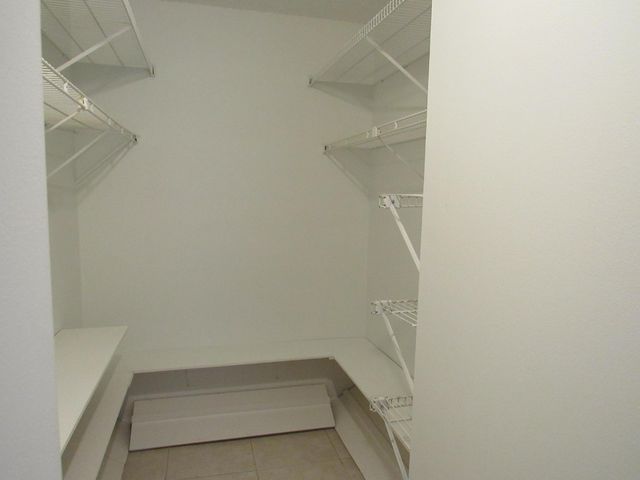 703 Sunny Pine Way G2, Greenacres, FL 33415