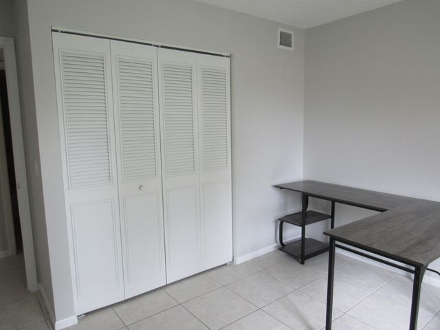 703 Sunny Pine Way G2, Greenacres, FL 33415