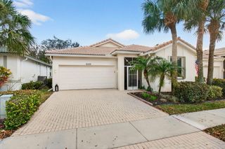 2320 Sapphire Circle, West Palm Beach, FL 33411