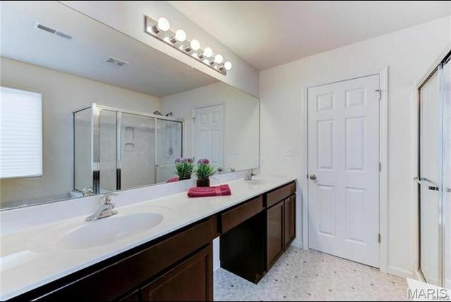 117 Weatherby Landing Drive, O'fallon, MO 63366