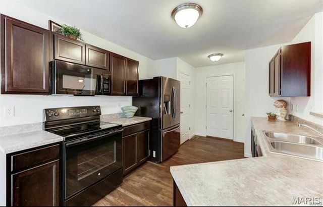 117 Weatherby Landing Drive, O'fallon, MO 63366