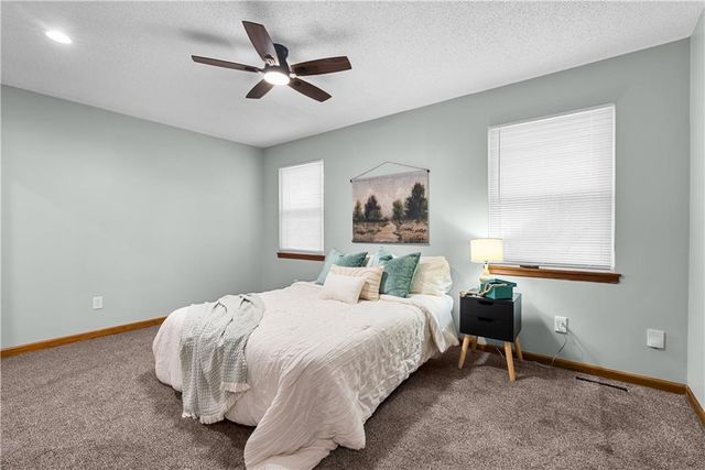 309 Shamrock Lane, Blue Springs, MO 64014