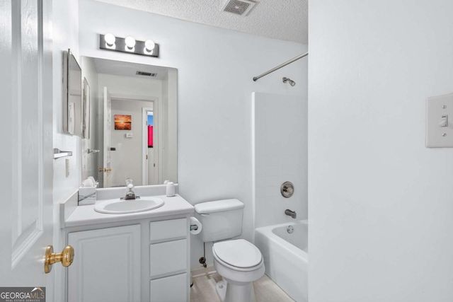 310 Tibet Avenue 8, Savannah, GA 31406