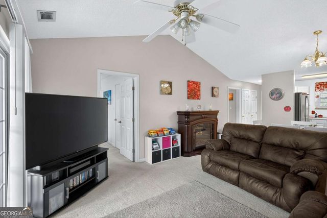 310 Tibet Avenue 8, Savannah, GA 31406