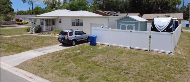 146 NE MADISON CIRCLE N, St Petersburg, FL 33702