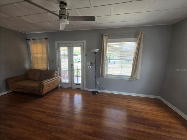 146 NE MADISON CIRCLE N, St Petersburg, FL 33702