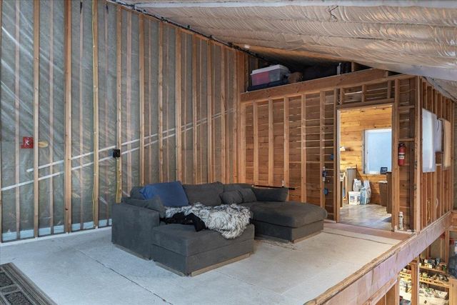 1184 N HUBNERITE ROAD, Fairbanks, AK 99712