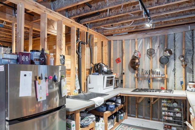 1184 N HUBNERITE ROAD, Fairbanks, AK 99712