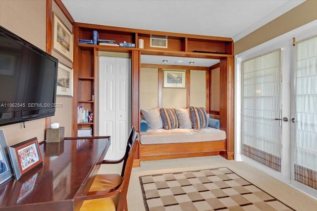 20225 NE 34th Ct 917, Aventura, FL 33180