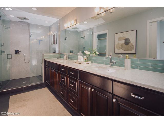 19890 Sw Taposa Pl, Tualatin, OR 97062
