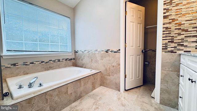 9161 LOST FIELDS CT, Bristow, VA 20136