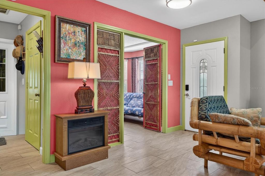 Image 17 of property listing at 2524 ALBION AVENUE, Orlando, FL 32833