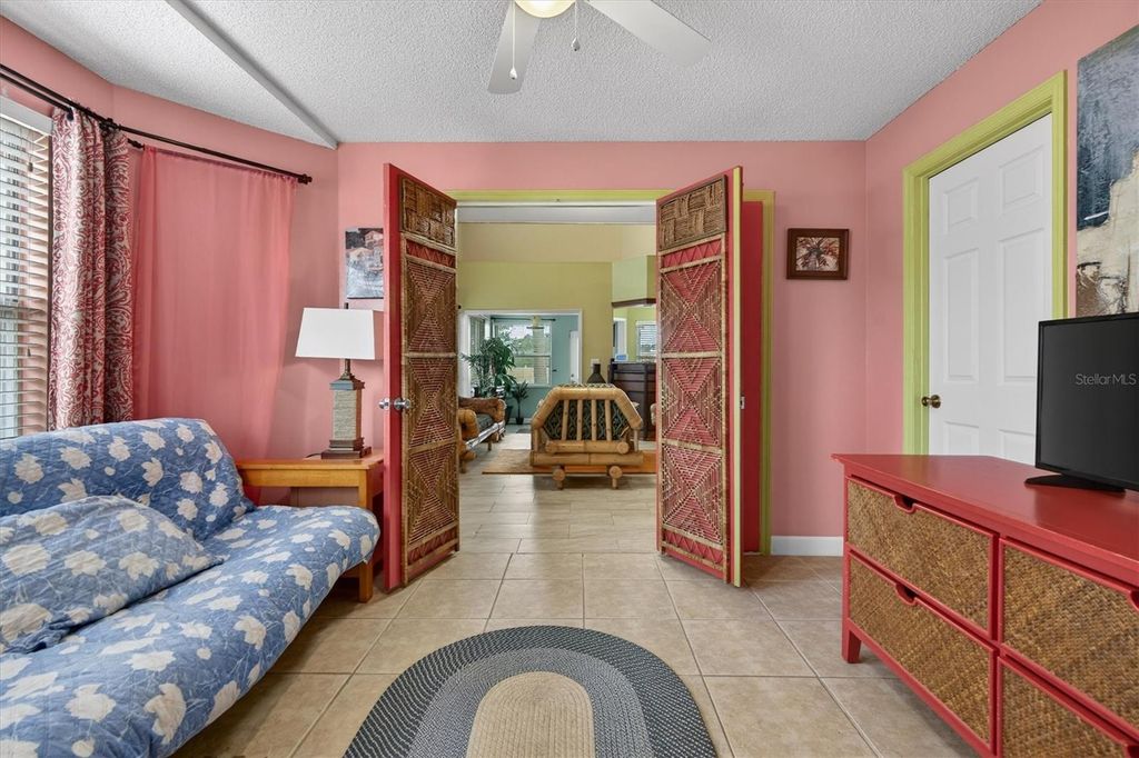 Image 30 of property listing at 2524 ALBION AVENUE, Orlando, FL 32833