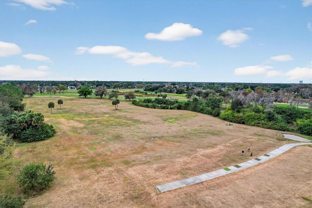 Image 39 of property listing at 2524 ALBION AVENUE, Orlando, FL 32833