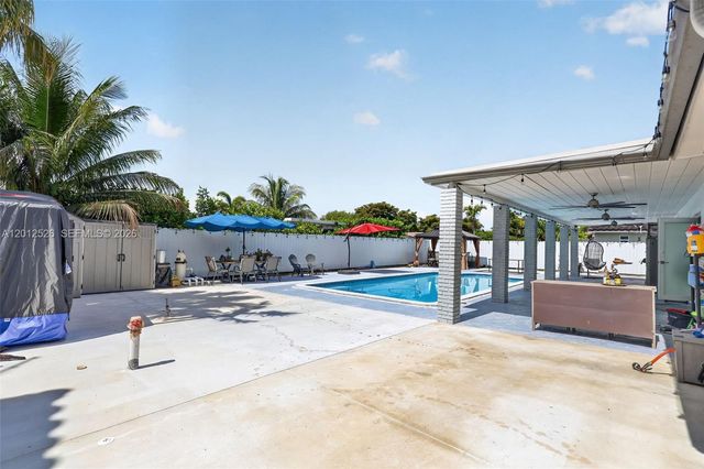 14234 SW 75th Ter, Miami, FL 33183
