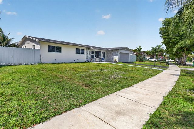 14234 SW 75th Ter, Miami, FL 33183