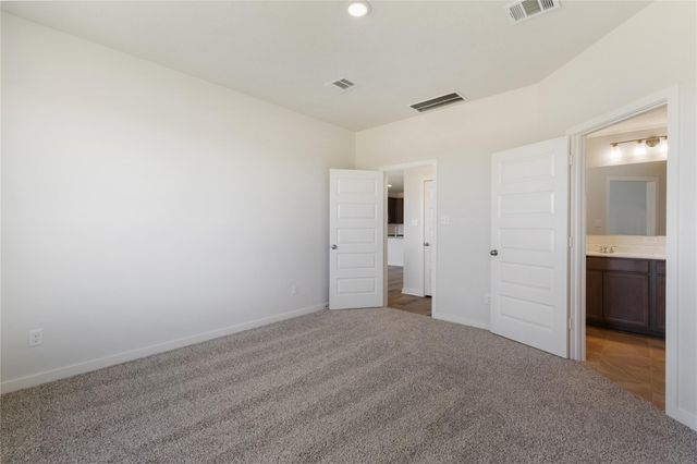 308 Rockbridge Drive, Huntsville, TX 77340