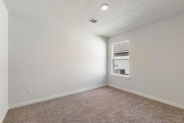 308 Rockbridge Drive, Huntsville, TX 77340