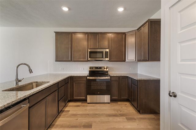 308 Rockbridge Drive, Huntsville, TX 77340