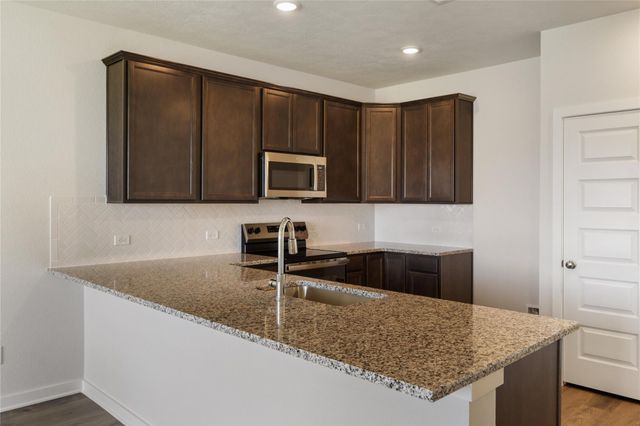 308 Rockbridge Drive, Huntsville, TX 77340