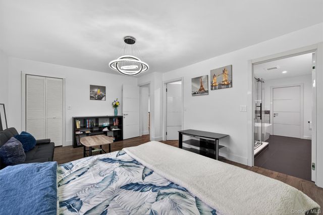 41 Sand Hill Lane, Florida, NY 10921