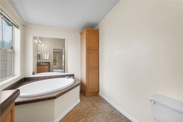 3715 E Robin Lane, Kingman, AZ 86409