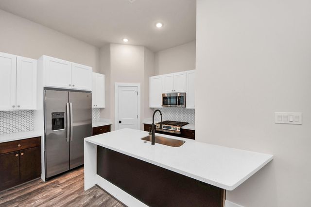 2915 Paul Quinn Street, Houston, TX 77091