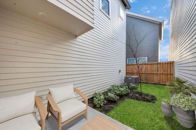 2915 Paul Quinn Street, Houston, TX 77091