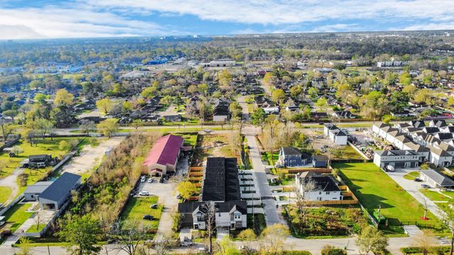 2915 Paul Quinn Street, Houston, TX 77091