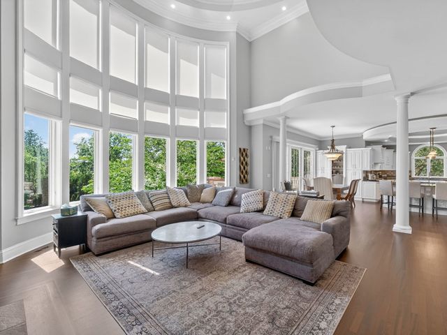 151 Palmer Circle, Vernon Hills, IL 60061