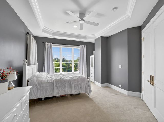 151 Palmer Circle, Vernon Hills, IL 60061