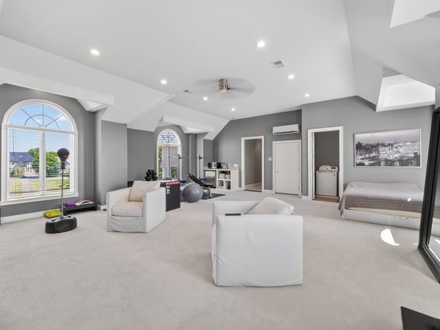 151 Palmer Circle, Vernon Hills, IL 60061