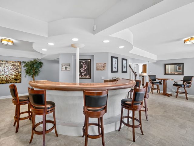 151 Palmer Circle, Vernon Hills, IL 60061