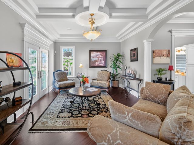 151 Palmer Circle, Vernon Hills, IL 60061