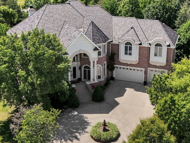 151 Palmer Circle, Vernon Hills, IL 60061