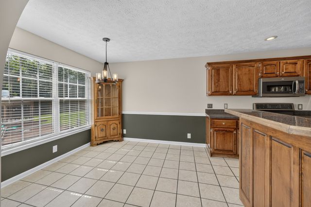 106 Emma Dr, Portland, TN 37148