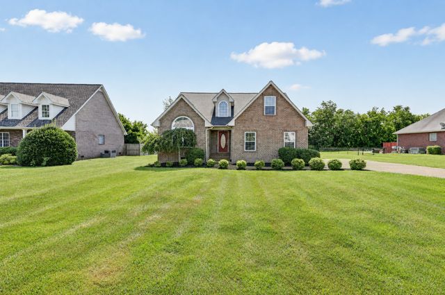 106 Emma Dr, Portland, TN 37148