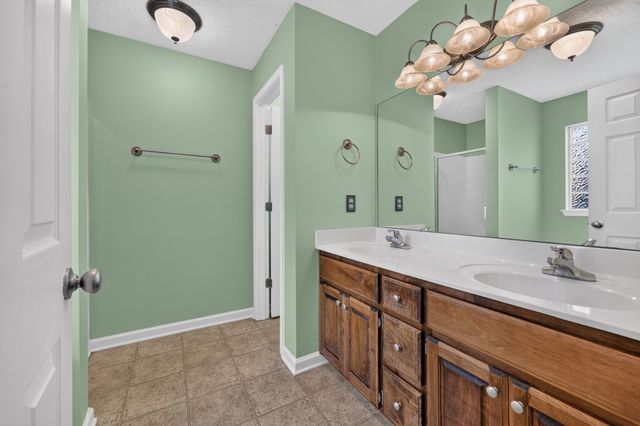 106 Emma Dr, Portland, TN 37148