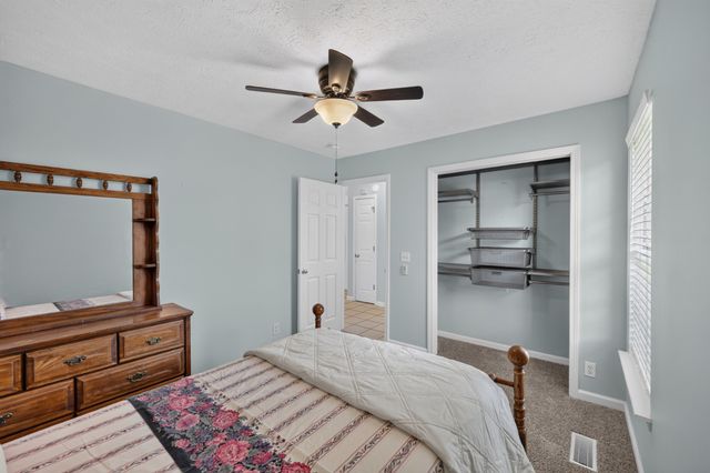 106 Emma Dr, Portland, TN 37148